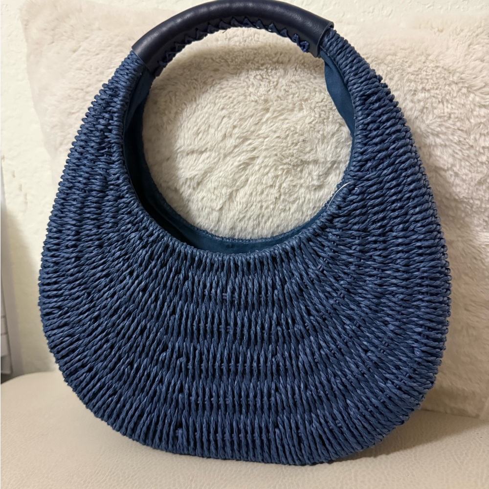 Shiraleah Chicago Navy
Menorca Bag.